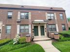 7107A Park Dr, Kew Gardens, NY 11367