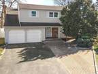 2410 Capri Pl, North Bellmore, NY 11710