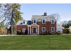 46 Orchard Dr, East Williston, NY 11596