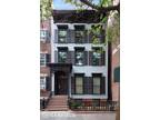 113 Willow St #House, New York, NY 11201