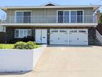 1450 3rd St, Manhattan Beach, CA 90266