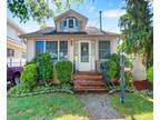 2941 Davis St, Oceanside, NY 11572