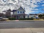 65 Brower Ave, Woodmere, NY 11598