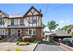 1249 Rhinelander Ave, Bronx, NY 10461