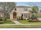 28-41 215th St, Bayside, NY 11360