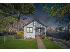 10 Union St, Roosevelt, NY 11575