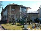 4077 Ohio Pl, Island Park, NY 11558