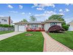 1856 Lincoln Ave, East Meadow, NY 11554