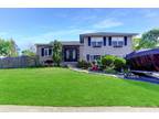 3992 Anne Dr, Seaford, NY 11783