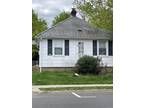 98 Steamboat Rd, Great Neck, NY 11024
