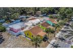 714 15th Ave NW, Largo, FL 33770