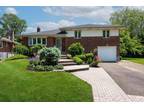 302 Nimitz St, Jericho, NY 11753