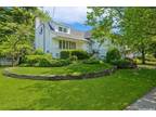 1012 Hazel Pl, Woodmere, NY 11598