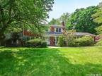 5 Foxboro Ln, Old Brookville, NY 11545