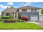 3700 Carlisle Rd, Wantagh, NY 11793