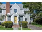 21 Dover Pkwy, Garden City, NY 11530