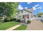 8 Lafayette Ave, Lynbrook, NY 11563