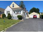 271 Oakley Ave, Elmont, NY 11003