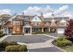 11 Hidden Pond Dr, Old Westbury, NY 11568