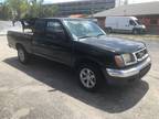 1999 Nissan Frontier 2WD XE King Cab Auto