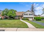 2405 Lindale Dr, Reading, PA 19609