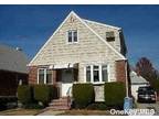 19 Oak St, Elmont, NY 11003