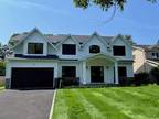 19 1st St, Syosset, NY 11791