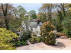 147 Piping Rock Rd, Locust Valley, NY 11560