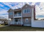 1015 Shelburne Dr, Franklin Square, NY 11010