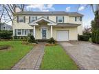 50 Oxford Blvd, Great Neck, NY 11023