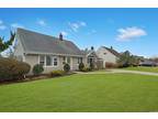 42 Rolling Ln, Levittown, NY 11756