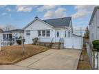 177 Quebec Rd, Island Park, NY 11558