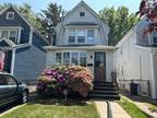 71-28 Manse St, Forest Hills, NY 11375