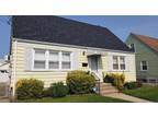 244 Frank Ave, Mineola, NY 11501