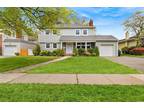 621 Lakeview Ave, Rockville Centre, NY 11570