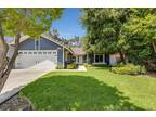 33 Country Wood Dr, Pomona, CA 91766