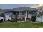 748 Oakfield Ave, North Bellmore, NY 11710