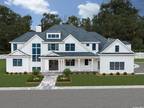 38 Cow Neck Rd, Sands Point, NY 11050