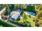 196 Kings Point Rd, Great Neck, NY 11024