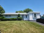 1211 Hampshire Dr, Whitehall, PA 18052