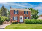 2708 Woodleigh Rd, Havertown, PA 19083