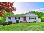 31 Mountainview Dr, Wolcott, CT 06716