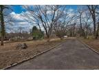14 Pound Hollow Rd, Old Brookville, NY 11545