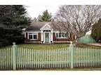 174 Southberry Ln, Levittown, NY 11756