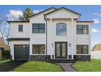 57 Bobwhite Ln, Hicksville, NY 11801