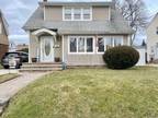 47 Hendrickson Ave, Lynbrook, NY 11563