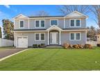 3 Belair Dr, Old Bethpage, NY 11804