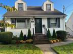 27 E Jefferson Ave, Mineola, NY 11501