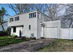 100 Lakeview Terrace, New Haven, CT 06515