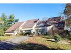 55 Centre View Dr, Upper Brookville, NY 11771